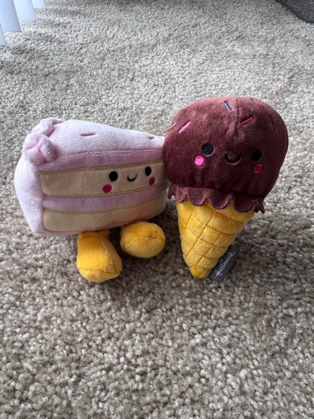 Cake & Ice Cream Magnetic Plush